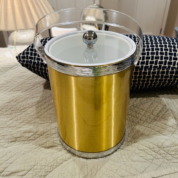 D6-RARE Vintage 1980's Gold & Silver ice bucket with Barware Utensils - Picture 4 of 13